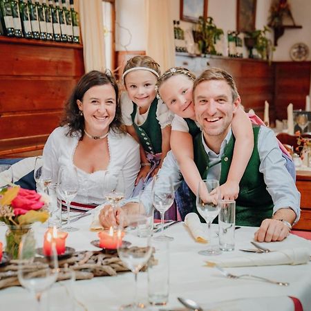 Hotel Drei Hasen Mariazell Bagian luar foto
