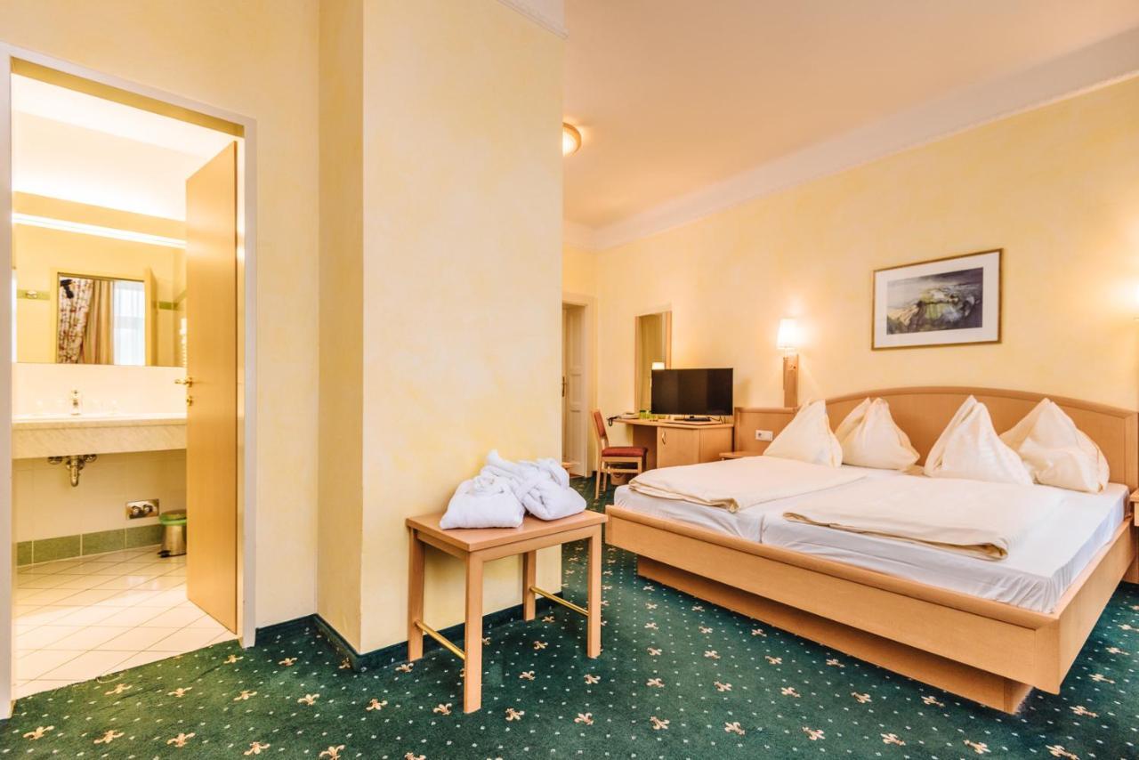 Hotel Drei Hasen Mariazell Bagian luar foto