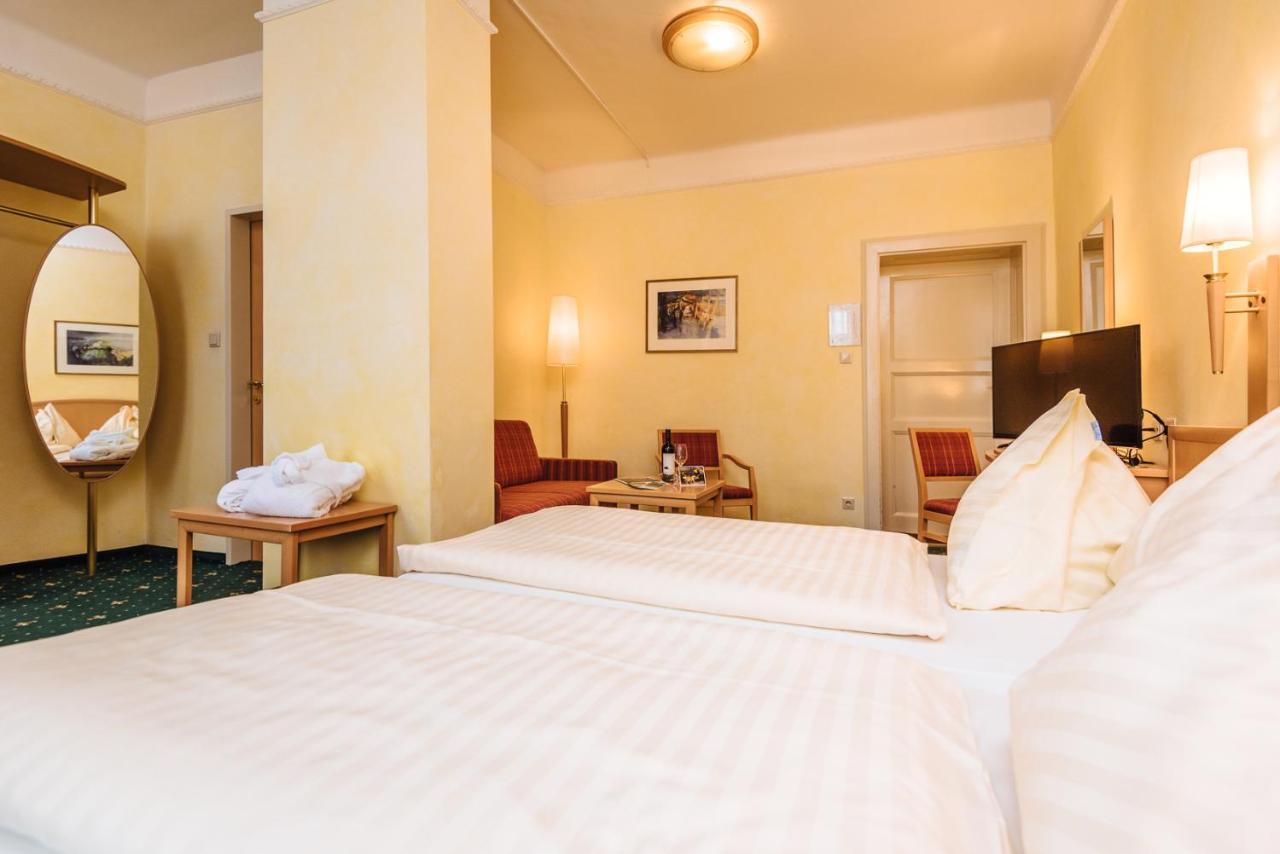 Hotel Drei Hasen Mariazell Bagian luar foto