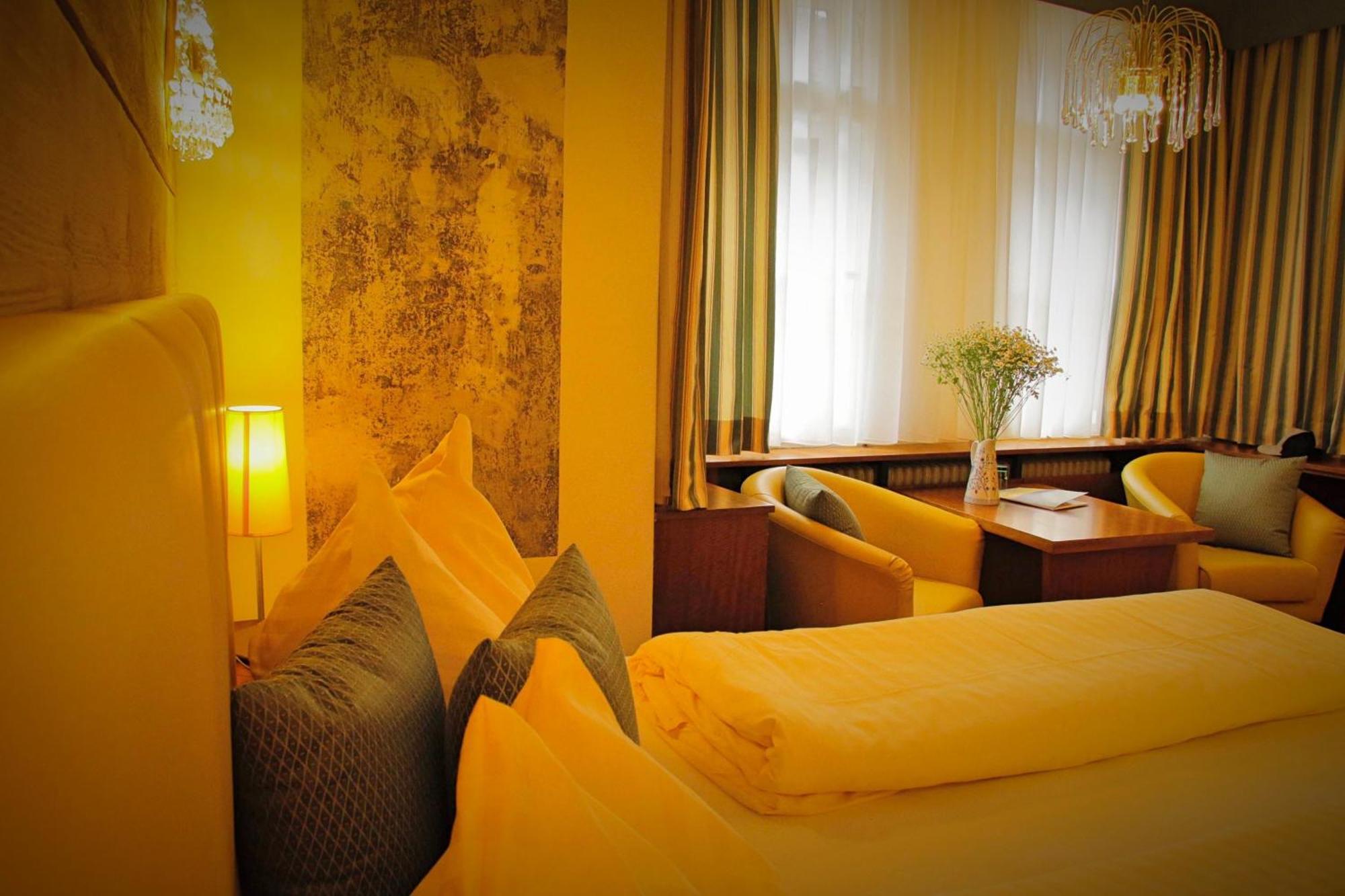 Hotel Drei Hasen Mariazell Bagian luar foto