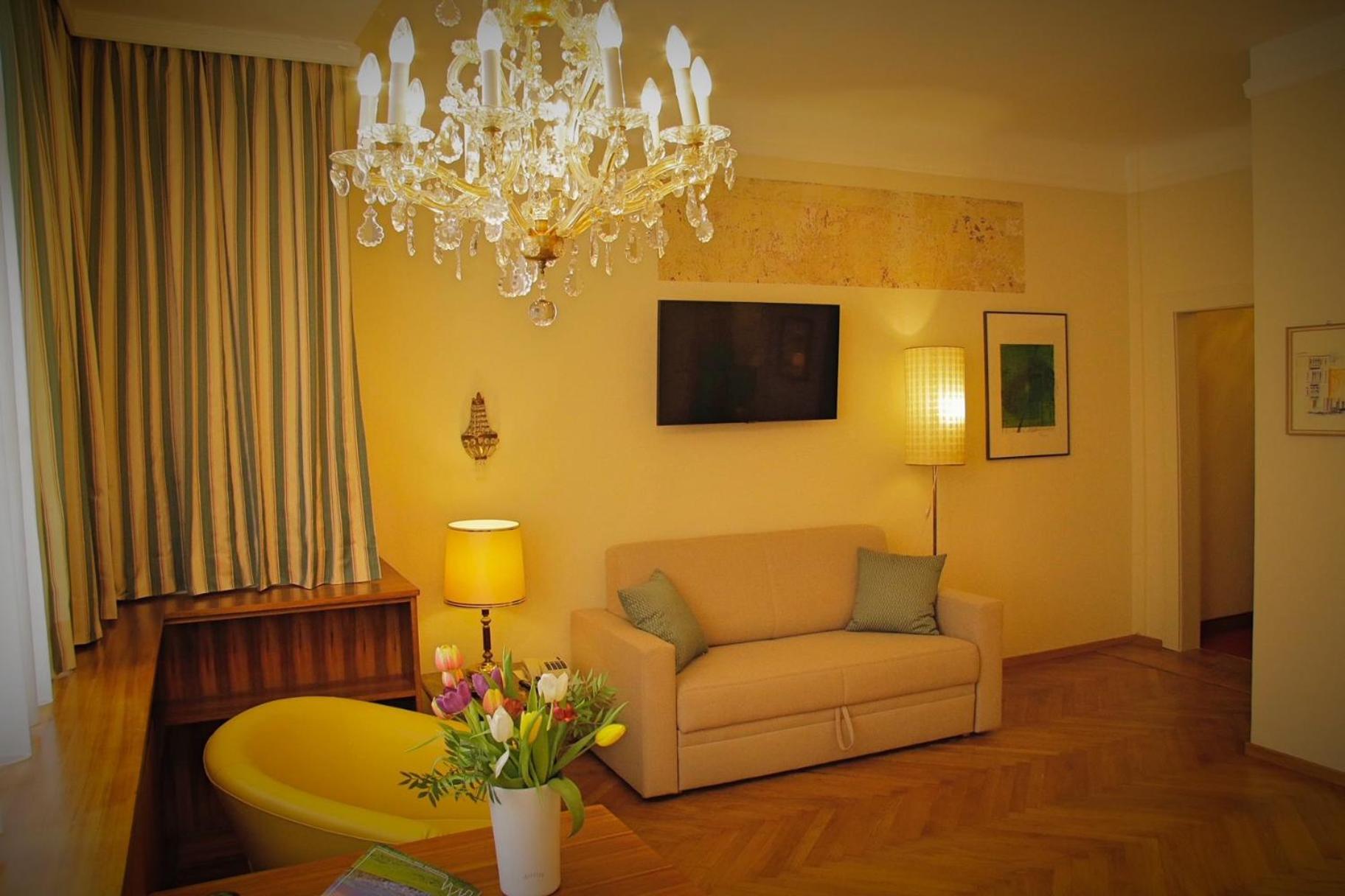 Hotel Drei Hasen Mariazell Bagian luar foto