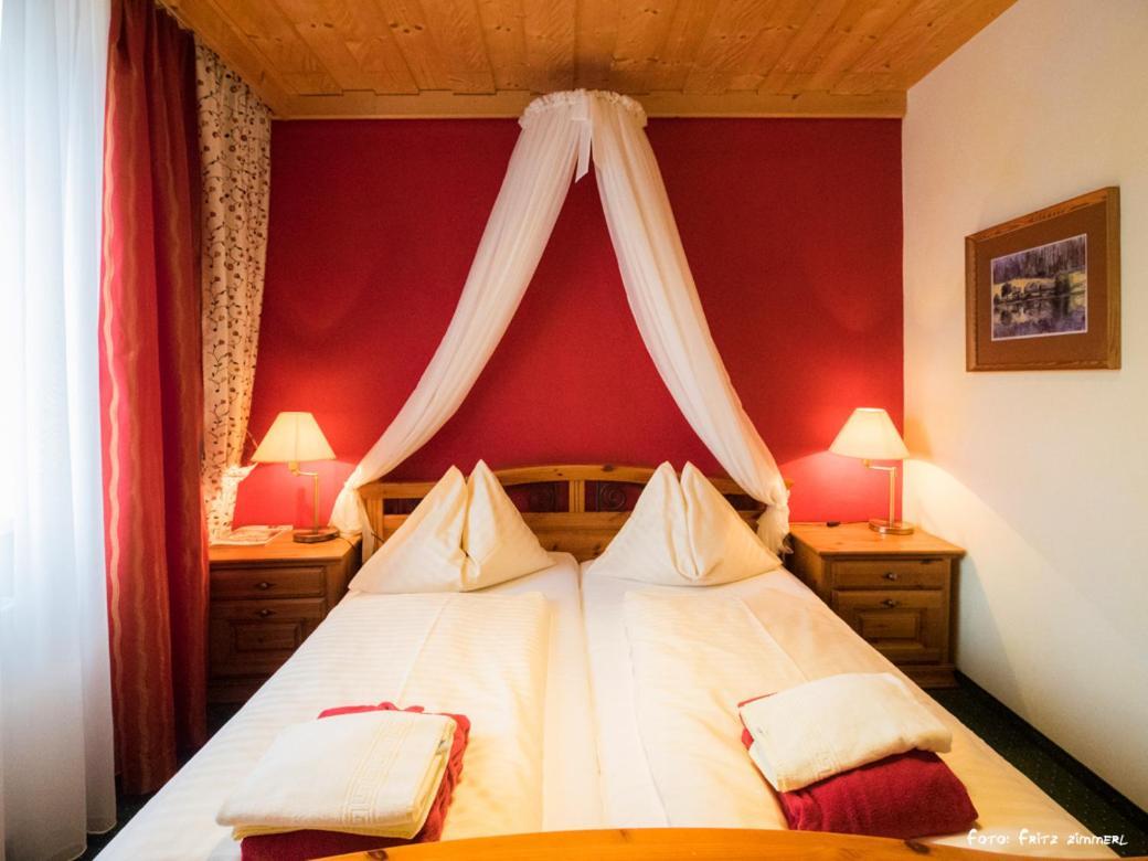 Hotel Drei Hasen Mariazell Ruang foto