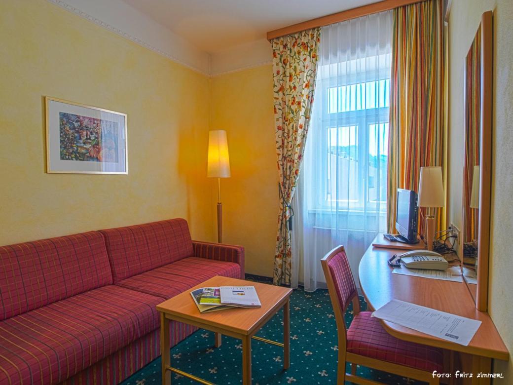 Hotel Drei Hasen Mariazell Ruang foto